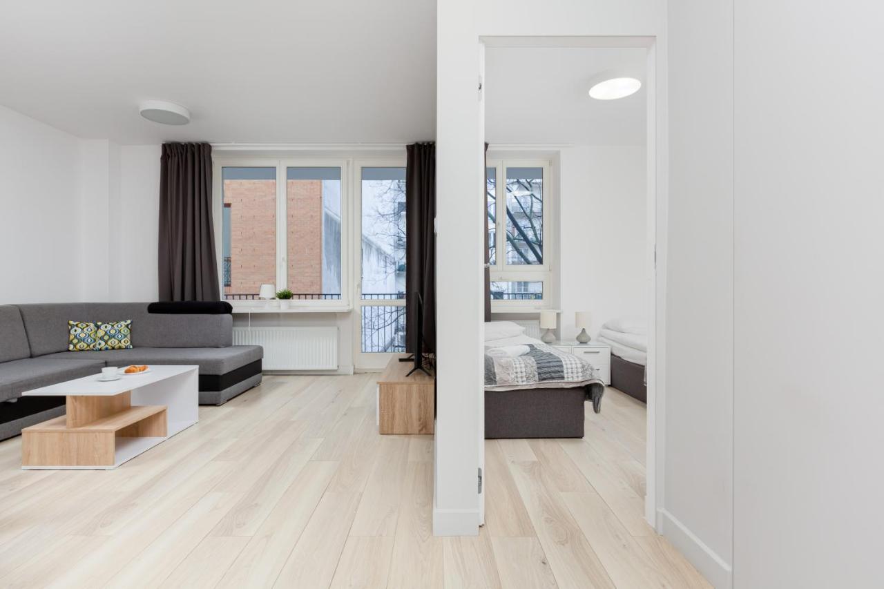 City Center Apartments Hoza By Noclegi Renters Warsaw Ngoại thất bức ảnh