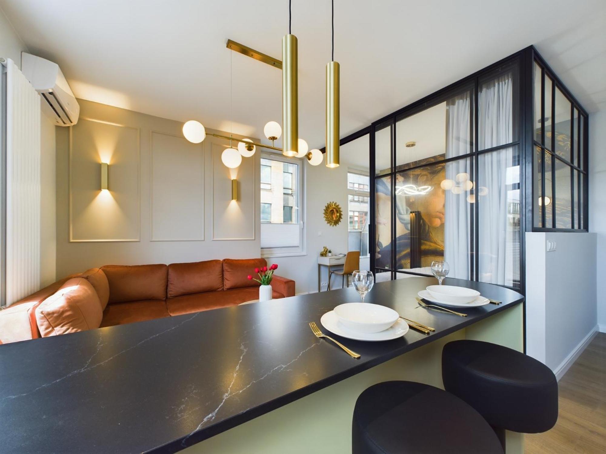 City Center Apartments Hoza By Noclegi Renters Warsaw Ngoại thất bức ảnh